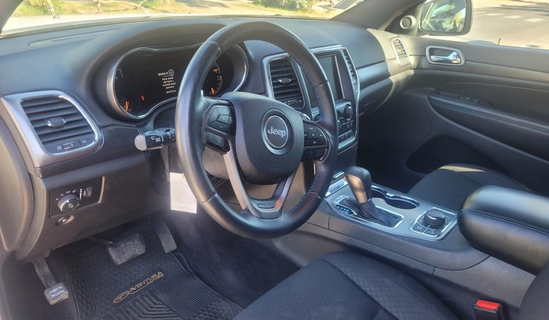 
								JEEP GRAND CHEROKEE LAREDO  2019 full									