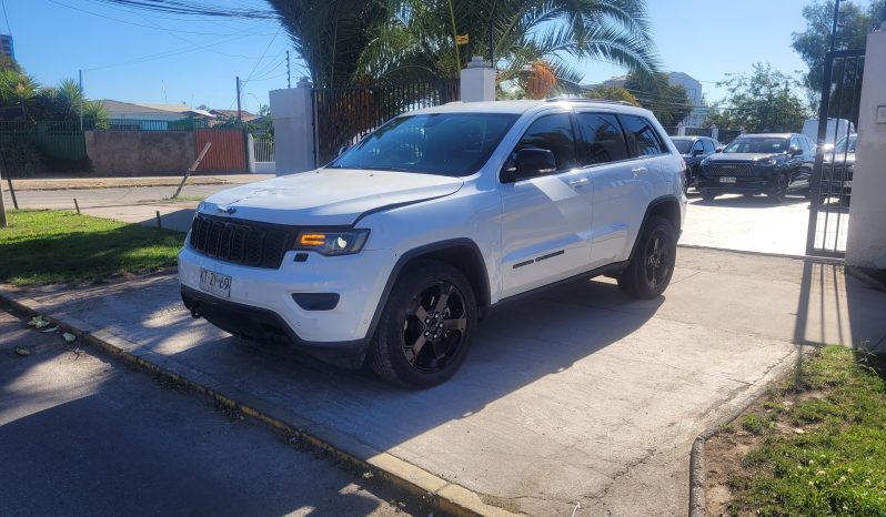 
								JEEP GRAND CHEROKEE LAREDO  2019 full									