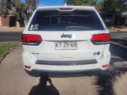 
										JEEP GRAND CHEROKEE LAREDO  2019 full									
