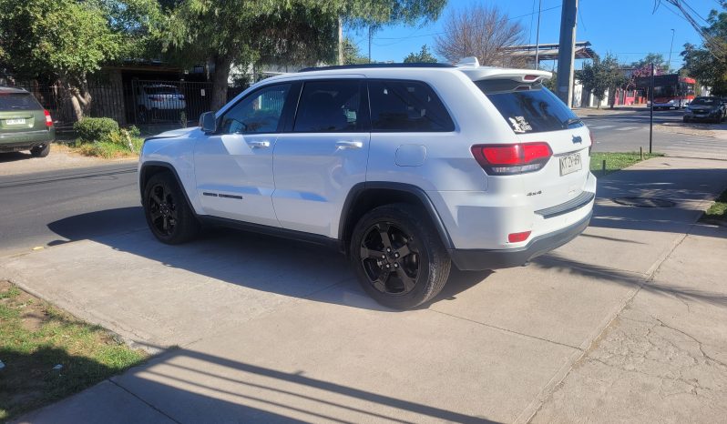 
								JEEP GRAND CHEROKEE LAREDO  2019 full									