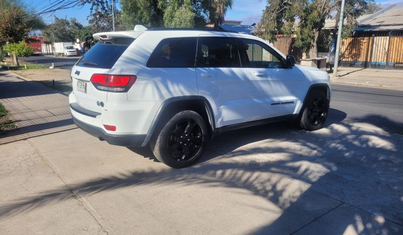 
								JEEP GRAND CHEROKEE LAREDO  2019 full									
