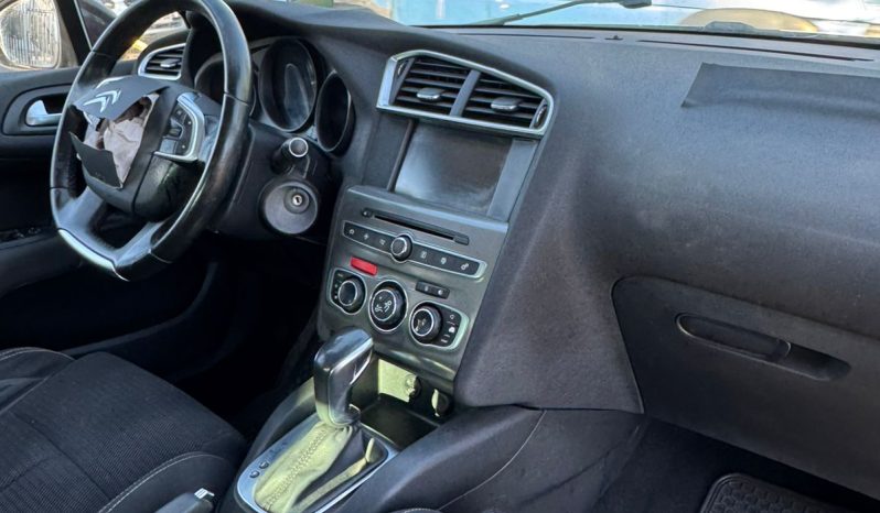 
								CITROEN C4    2017 full									
