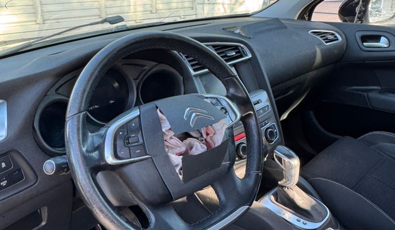 
								CITROEN C4    2017 full									