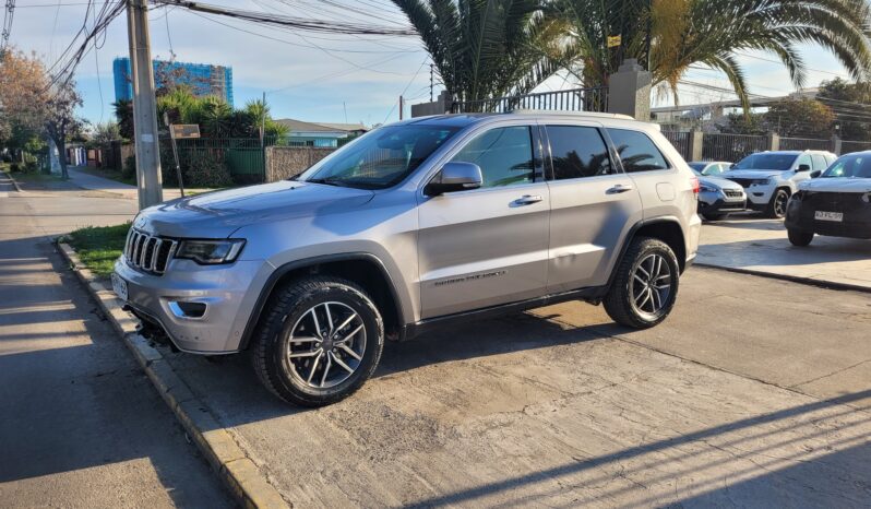 
								JEEP GRAND CHEROKEE LAREDO   2022 full									