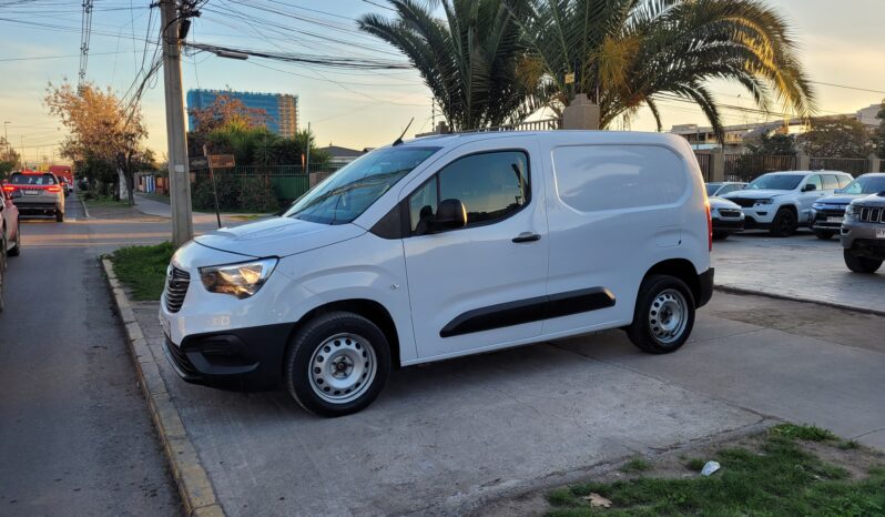 
								OPEL COMBO    2025 full									