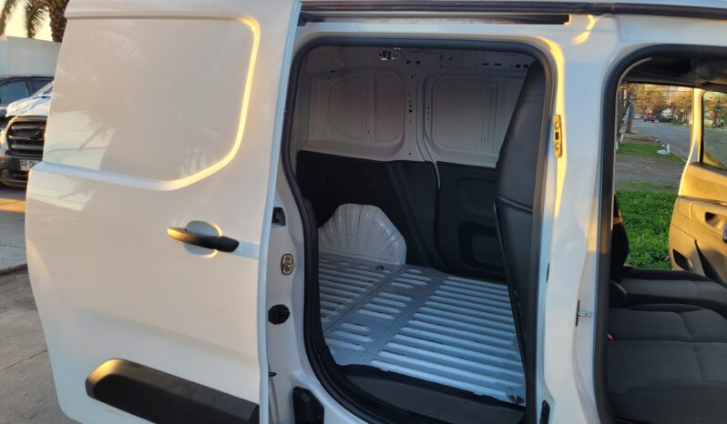 
								OPEL COMBO    2025 full									