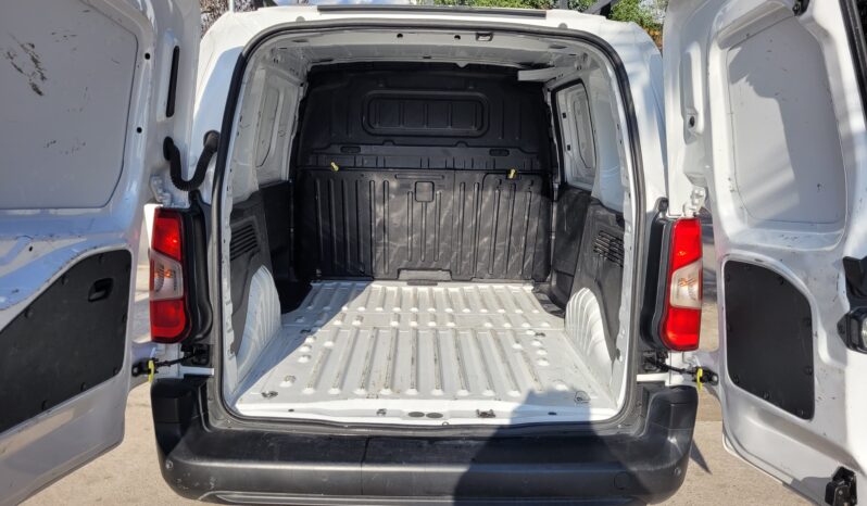
								OPEL COMBO  2025 full									