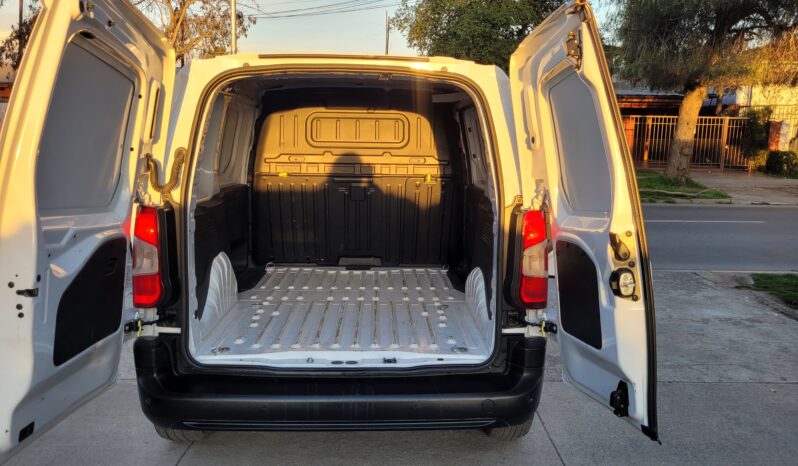 
								OPEL COMBO    2025 full									