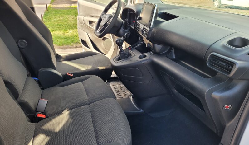 
								OPEL COMBO  2025 full									