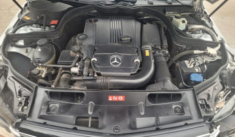 
								MERCEDES BENZ C200 CGI BLUE EFFICIENCY  2015 full									
