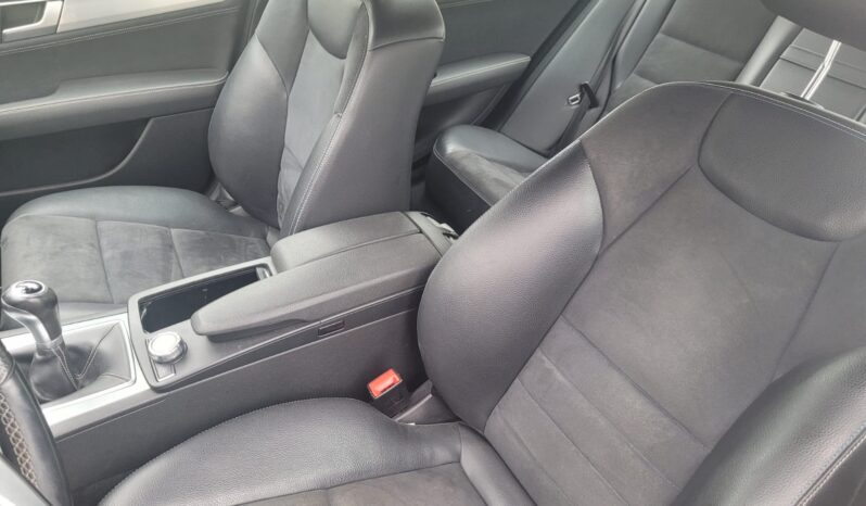 
								MERCEDES BENZ C200 CGI BLUE EFFICIENCY  2015 full									
