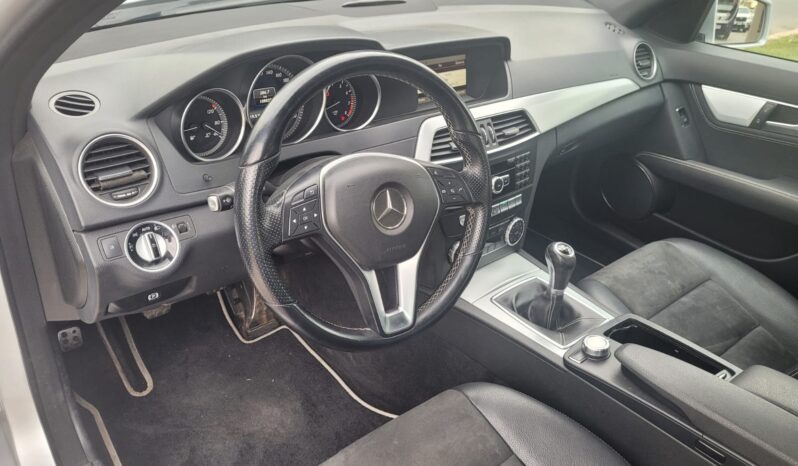 
								MERCEDES BENZ C200 CGI BLUE EFFICIENCY  2015 full									